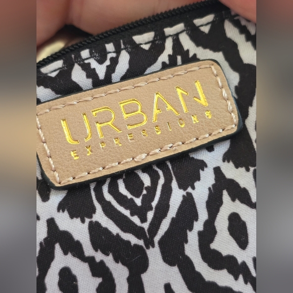 Urban Expressions Elegant Tan Clutch with Gold Chain - Picture 5 of 9